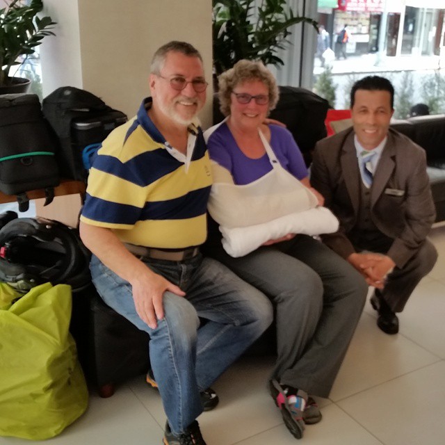 Und das war das Ende unserer Motorradtour.Elke wurde von einem Fahrrad angefahen. Bruch im rechten Ellbogen. BMW #BMWMOTORRAD #BMWROADTRIP.DE #MOTORRAD #ROUTE66 #VORBEREITUNGEN #DHL #NORDEN #NORDERNEY #FLORIDA #USA #DAYTONA #MIAMI #NYC #WASHINGTON #MONTREAL #NIAGARAFALLS #CHICAGO #ROCKYS #LOSANGELES #SANFRANCISCO #HOUSTEN #NEWORLEANS #TAMPA #URLAUB #HOLIDAY #BITBURGERALKOHOLFREI #BITBURGER #BITTEEINBIT#Düsseldorf #MOA