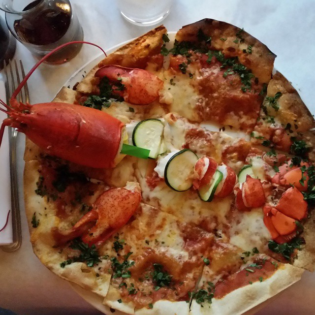 Das ist doch mal eine Pizza BMW #BMWMOTORRAD #BMWROADTRIP.DE #MOTORRAD #ROUTE66 #VORBEREITUNGEN #DHL #NORDEN #NORDERNEY #FLORIDA #USA #DAYTONA #MIAMI #NYC #WASHINGTON #MONTREAL #NIAGARAFALLS #CHICAGO #ROCKYS #LOSANGELES #SANFRANCISCO #HOUSTEN #NEWORLEANS #TAMPA #URLAUB #HOLIDAY #BITBURGERALKOHOLFREI #BITBURGER #BITTEEINBIT#Düsseldorf #MOA