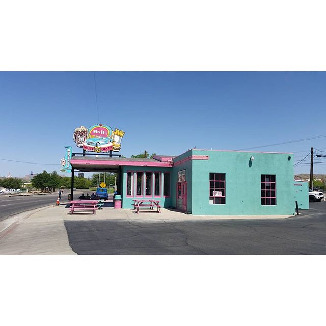 Kingman Arizona Route 66. BMW #BMWMOTORRAD #BMWROADTRIP.DE#MOTORRAD #ROUTE66 #VORBEREITUNGEN #DHL #NORDEN #NORDERNEY #FLORIDA #USA #DAYTONA #MIAMI #NYC #WASHINGTON #MONTREAL #NIAGARAFALLS #CHICAGO #ROCKYS #LOSANGELES #SANFRANCISCO #HOUSTEN #NEWORLEANS #TAMPA #URLAUB #HOLIDAY #BITBURGERALKOHOLFREI #BITBURGER #BITTEEINBIT#Düsseldorf